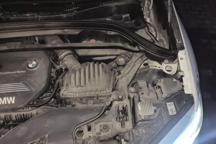 Used BMW X1 2019 sDrive20Li Leading Model Engine Bay Left