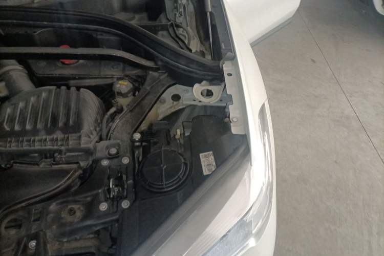Used BMW X1 2019 sDrive18Li Fashion Model Engine Bay Left