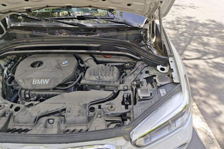 Used BMW X1 2019 sDrive18Li Premium Edition Engine Bay Left
