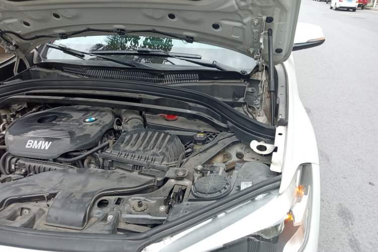 Used BMW X1 2019 sDrive18Li Fashion Model Engine Bay Left