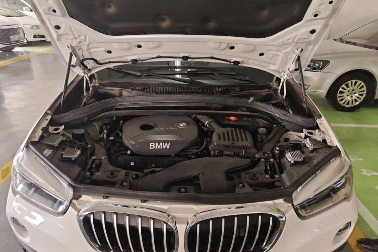 Used BMW X1 2019 sDrive20Li Leading Model Engine Bay