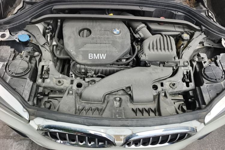 Used BMW X1 2019 sDrive18Li Fashion Model Engine Bay