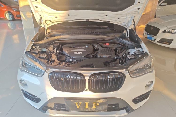 Used BMW X1 2019 sDrive18Li Premium Edition Engine Bay