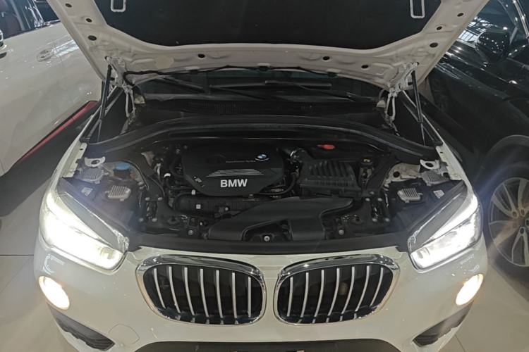 Used BMW X1 2019 sDrive20Li Leading Model Engine Bay