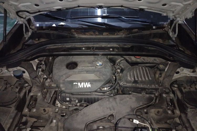 Used BMW X1 2019 sDrive18Li Fashion Model Engine Bay