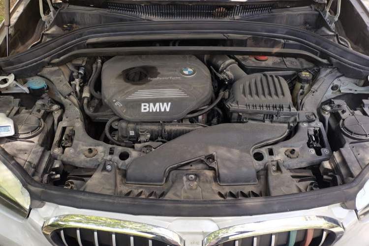 Used BMW X1 2019 sDrive18Li Fashion Model Engine Bay