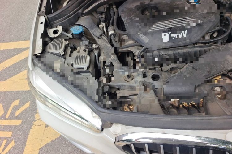 Used BMW X1 2019 sDrive18Li Premium Edition Engine Bay Right