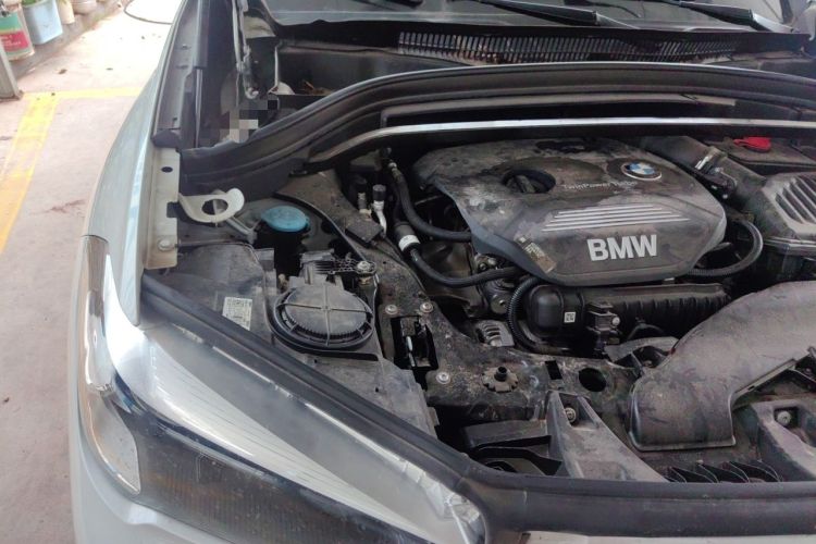 Used BMW X1 2019 sDrive18Li Fashion Model Engine Bay Right