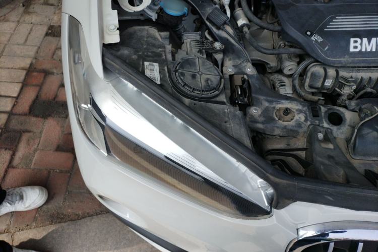 Used BMW X1 2019 sDrive18Li Fashion Model Engine Bay Right