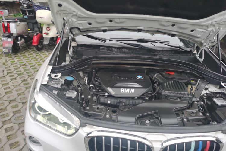Used BMW X1 2019 sDrive20Li Leading Model Engine Bay Right