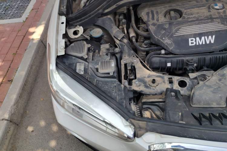 Used BMW X1 2019 sDrive20Li Leading Model Engine Bay Right