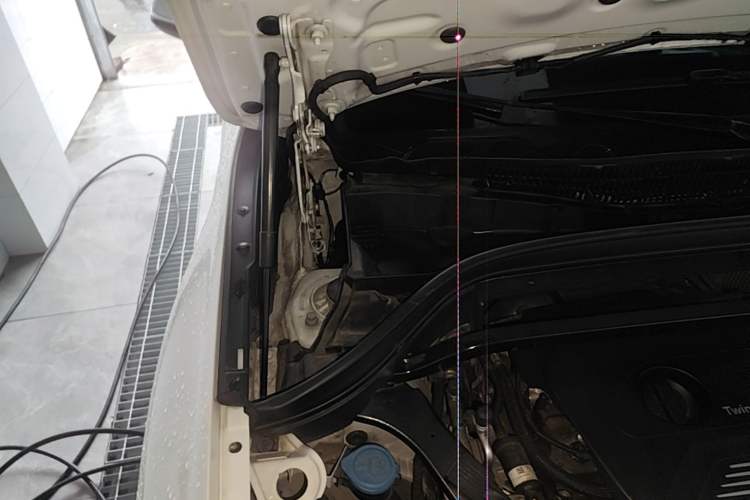 Used BMW X1 2019 sDrive20Li Leading Model Engine Bay Right