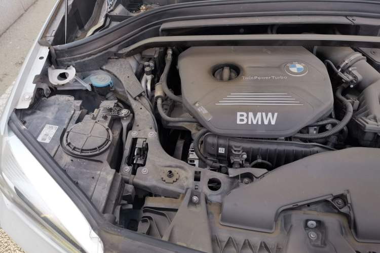 Used BMW X1 2019 sDrive18Li Fashion Model Engine Bay Right