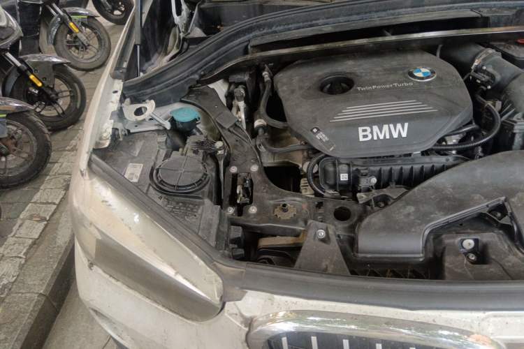 Used BMW X1 2019 sDrive18Li Fashion Model Engine Bay Right