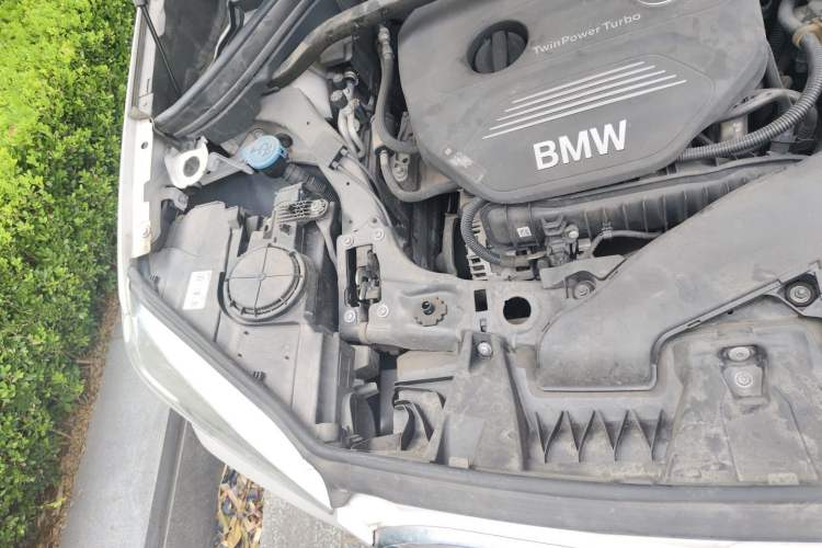Used BMW X1 2019 sDrive18Li Fashion Model Engine Bay Right