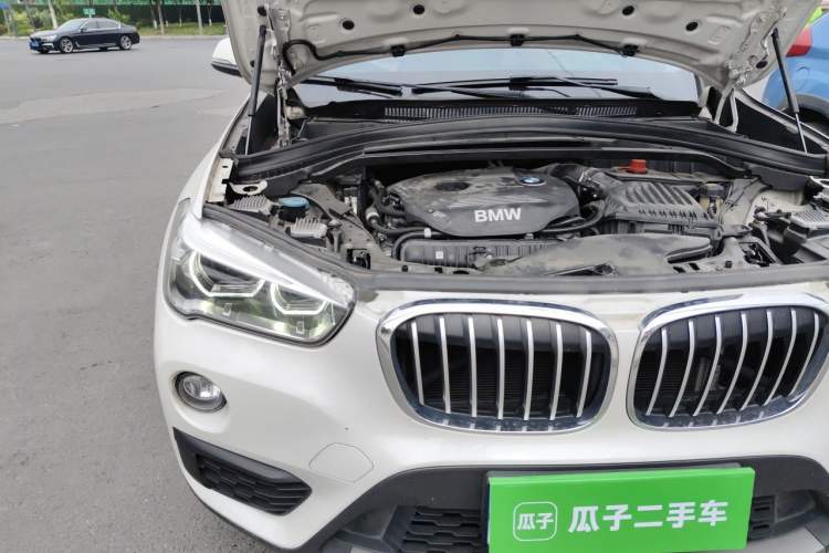 Used BMW X1 2019 sDrive20Li Leading Model Engine Bay Right