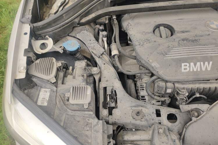 Used BMW X1 2019 sDrive18Li Premium Edition Engine Bay Right