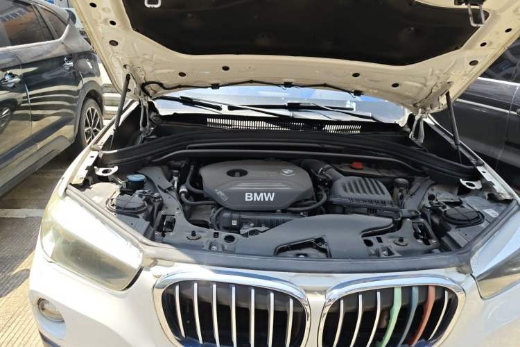 Used BMW X1 2019 sDrive18Li Fashion Model Engine Bay Right