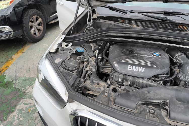 Used BMW X1 2019 sDrive18Li Fashion Model Engine Bay Right