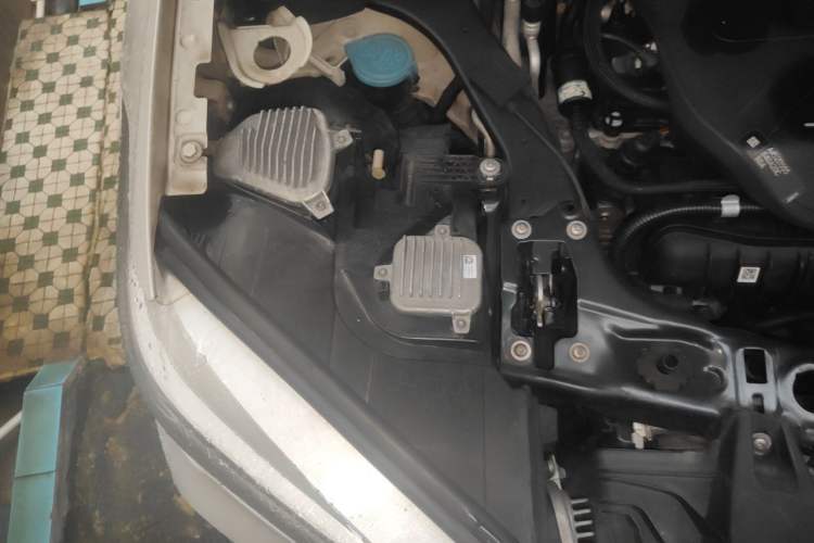 Used BMW X1 2019 sDrive20Li Leading Model Engine Bay Right