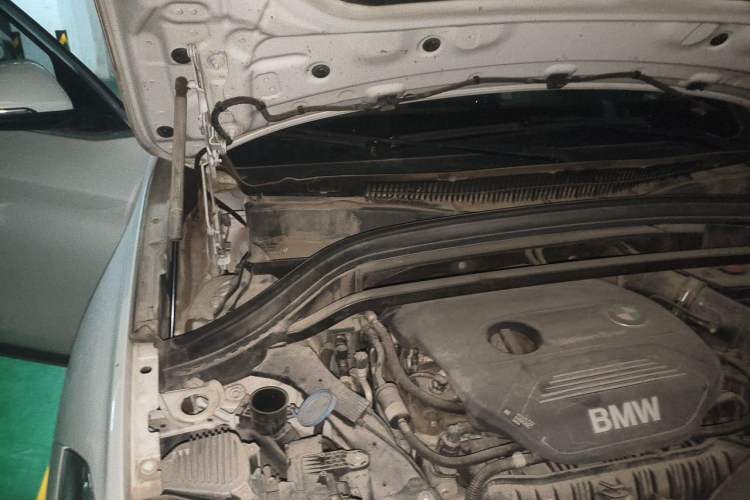 Used BMW X1 2019 sDrive20Li Leading Model Engine Bay Right