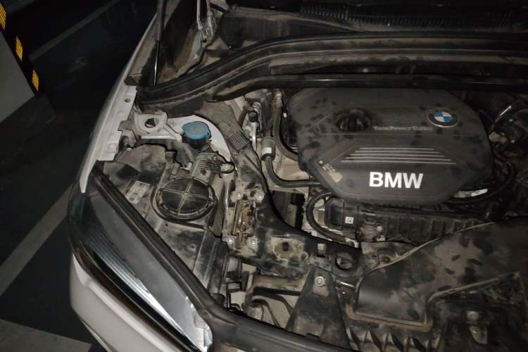 Used BMW X1 2019 sDrive18Li Fashion Model Engine Bay Right