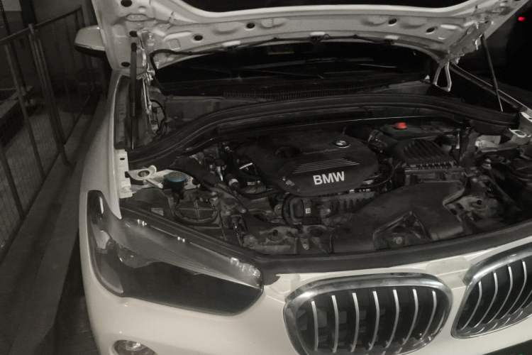 Used BMW X1 2019 sDrive18Li Fashion Model Engine Bay Right