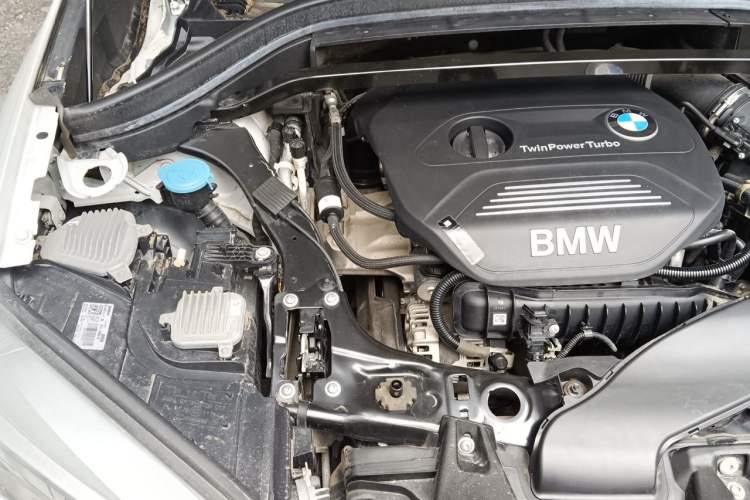 Used BMW X1 2019 sDrive18Li Premium Edition Engine Bay Right