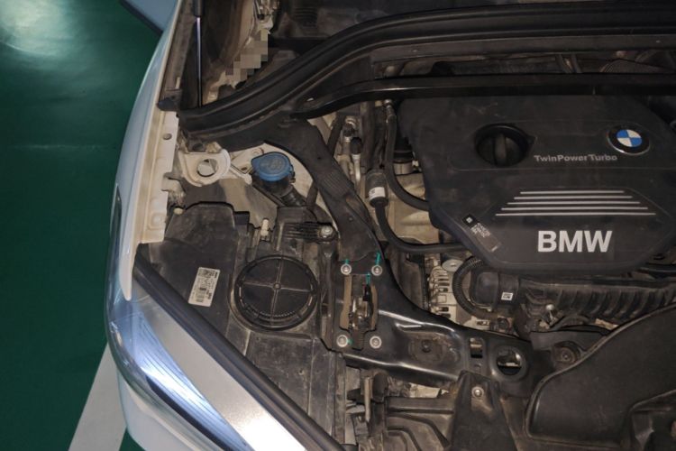 Used BMW X1 2019 sDrive18Li Fashion Model Engine Bay Right