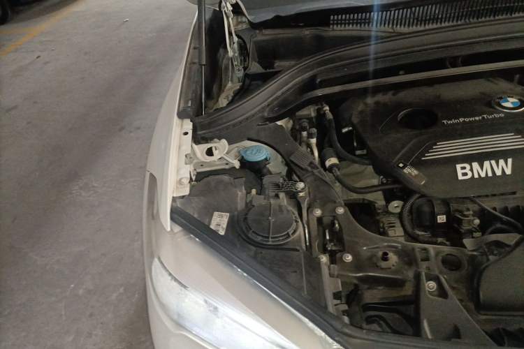 Used BMW X1 2019 sDrive18Li Fashion Model Engine Bay Right