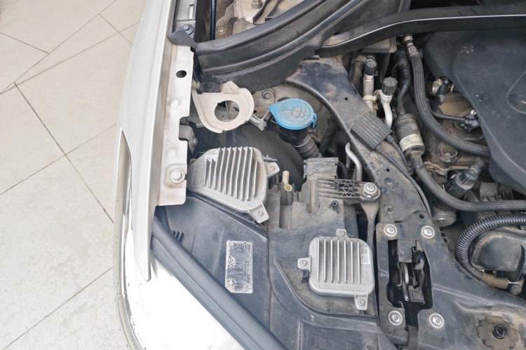 Used BMW X1 2019 sDrive20Li Leading Model Engine Bay Right