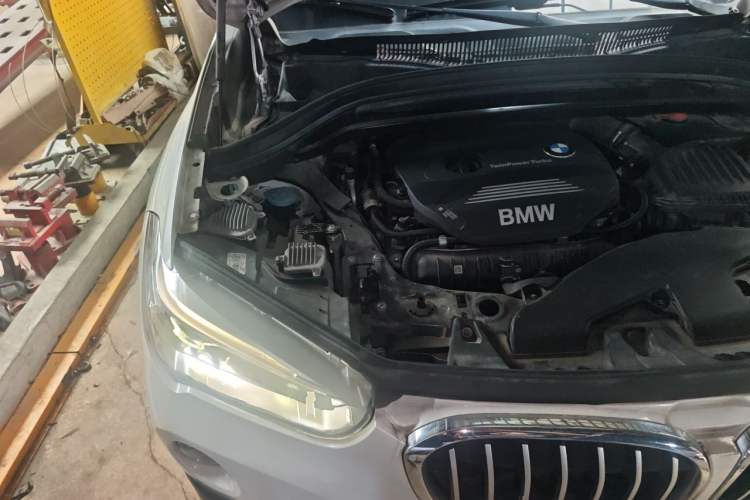 Used BMW X1 2019 sDrive20Li Leading Model Engine Bay Right