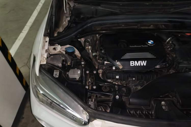Used BMW X1 2019 sDrive20Li Leading Model Engine Bay Right