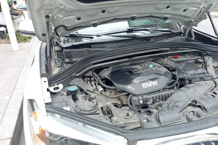 Used BMW X1 2019 sDrive18Li Fashion Model Engine Bay Right