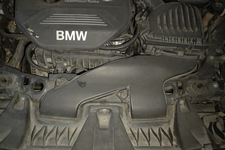 Used BMW X1 2019 sDrive18Li Premium Edition Engine Bay