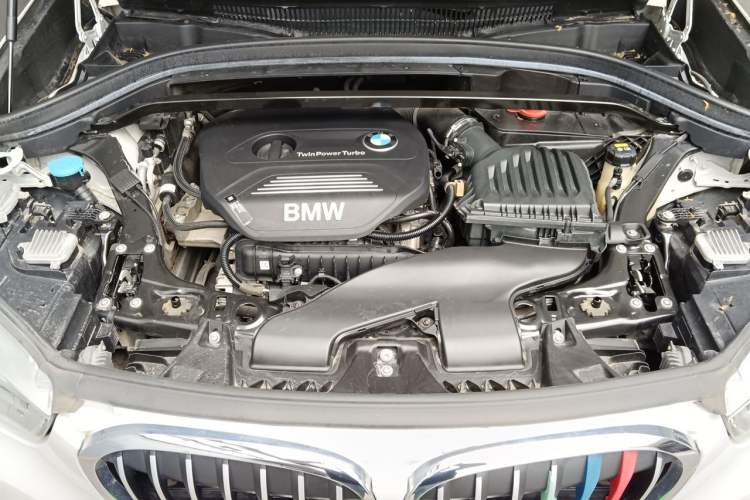 Used BMW X1 2019 sDrive18Li Premium Edition Engine Bay