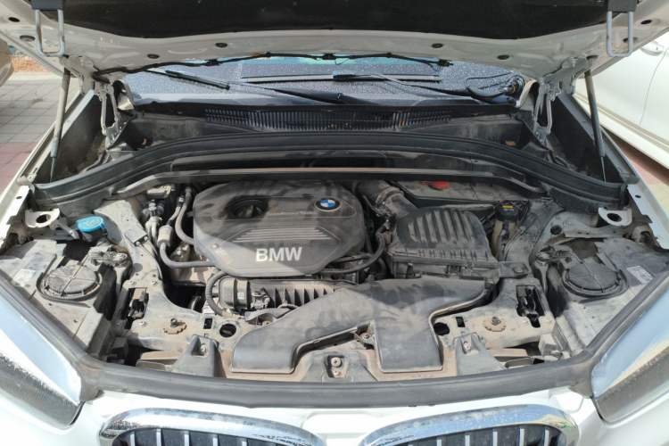 Used BMW X1 2019 sDrive18Li Fashion Model Engine Bay