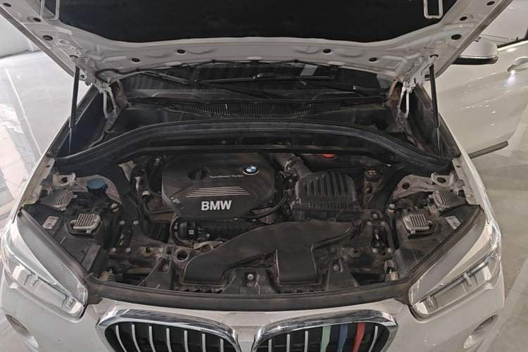 Used BMW X1 2019 sDrive18Li Premium Edition Engine Bay