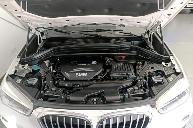 Used BMW X1 2019 sDrive20Li Leading Model Engine Bay