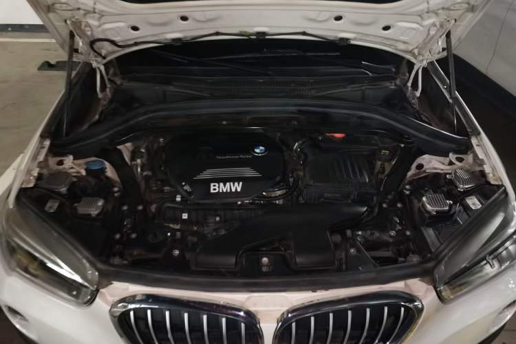 Used BMW X1 2019 sDrive20Li Leading Model Engine Bay