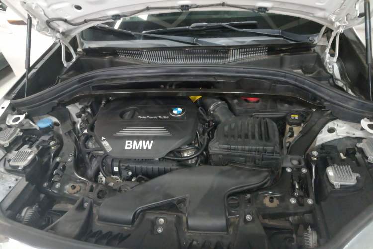 Used BMW X1 2019 sDrive18Li Premium Edition Engine Bay