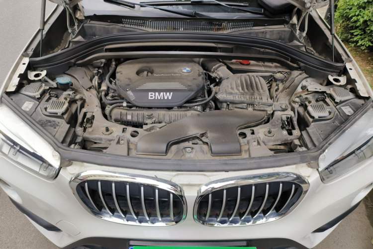Used BMW X1 2019 sDrive20Li Leading Model Engine Bay