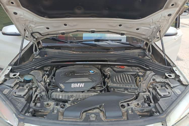 Used BMW X1 2019 sDrive20Li Leading Model Engine Bay