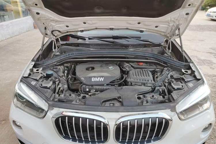 Used BMW X1 2019 sDrive18Li Premium Edition Engine Bay