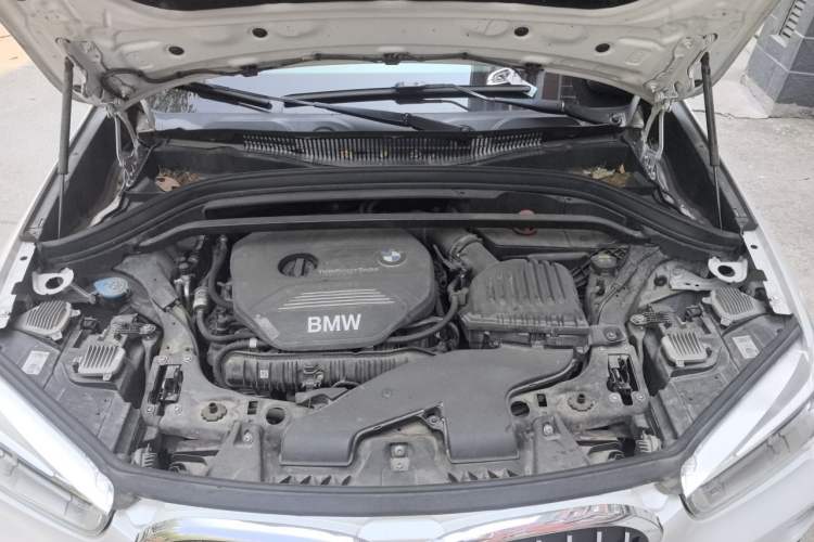 Used BMW X1 2019 sDrive20Li Leading Model Engine Bay