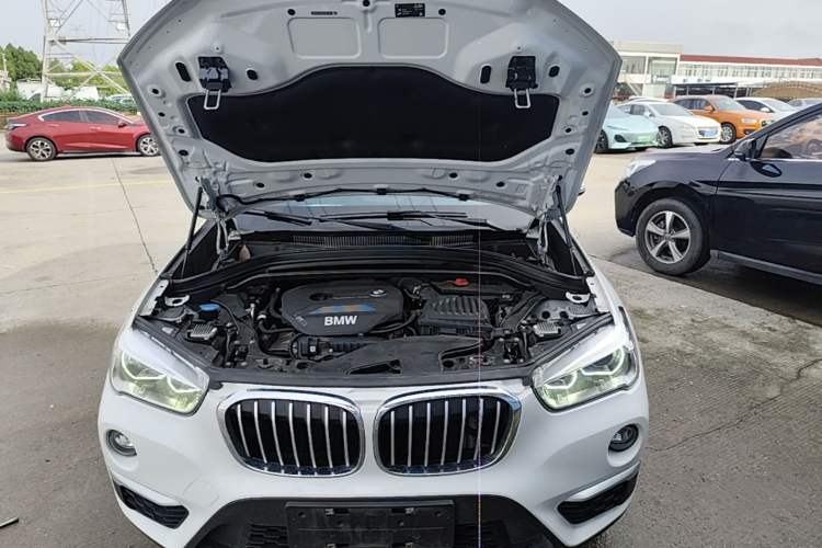 Used BMW X1 2019 sDrive18Li Premium Edition Engine Bay