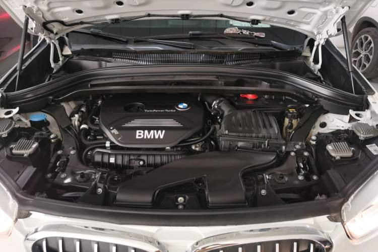 Used BMW X1 2019 sDrive20Li Leading Model Engine Bay