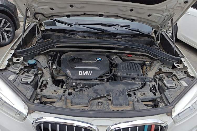 Used BMW X1 2019 sDrive18Li Premium Edition Engine Bay