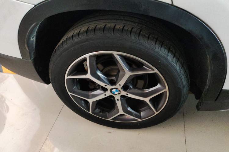 Used BMW X1 2019 sDrive18Li Premium Edition Exterior 2