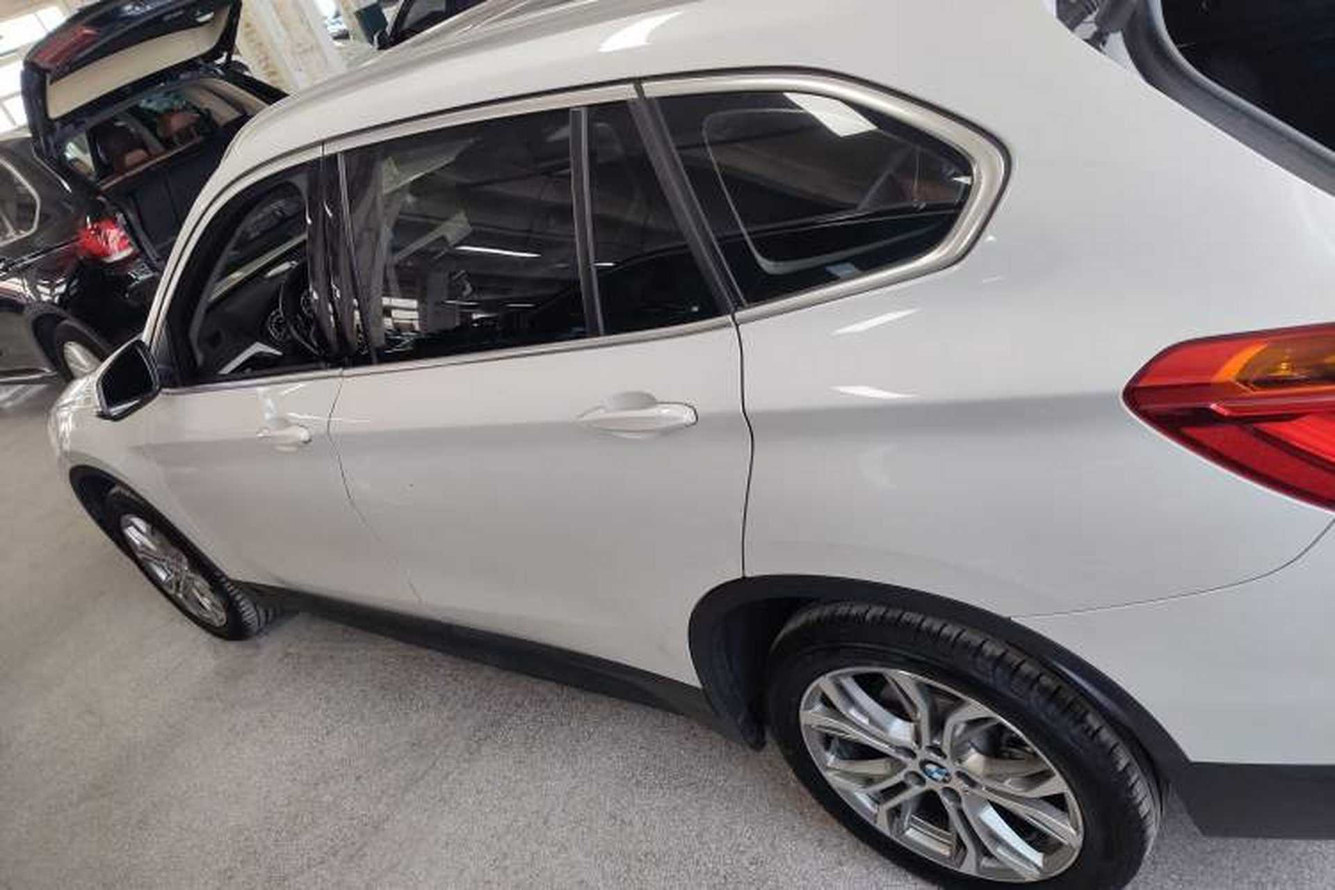 Used BMW X1 2019 sDrive20Li Leading Model Exterior 3